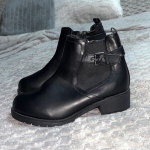 Yours Clothing Black Buckle Chelsea Boots